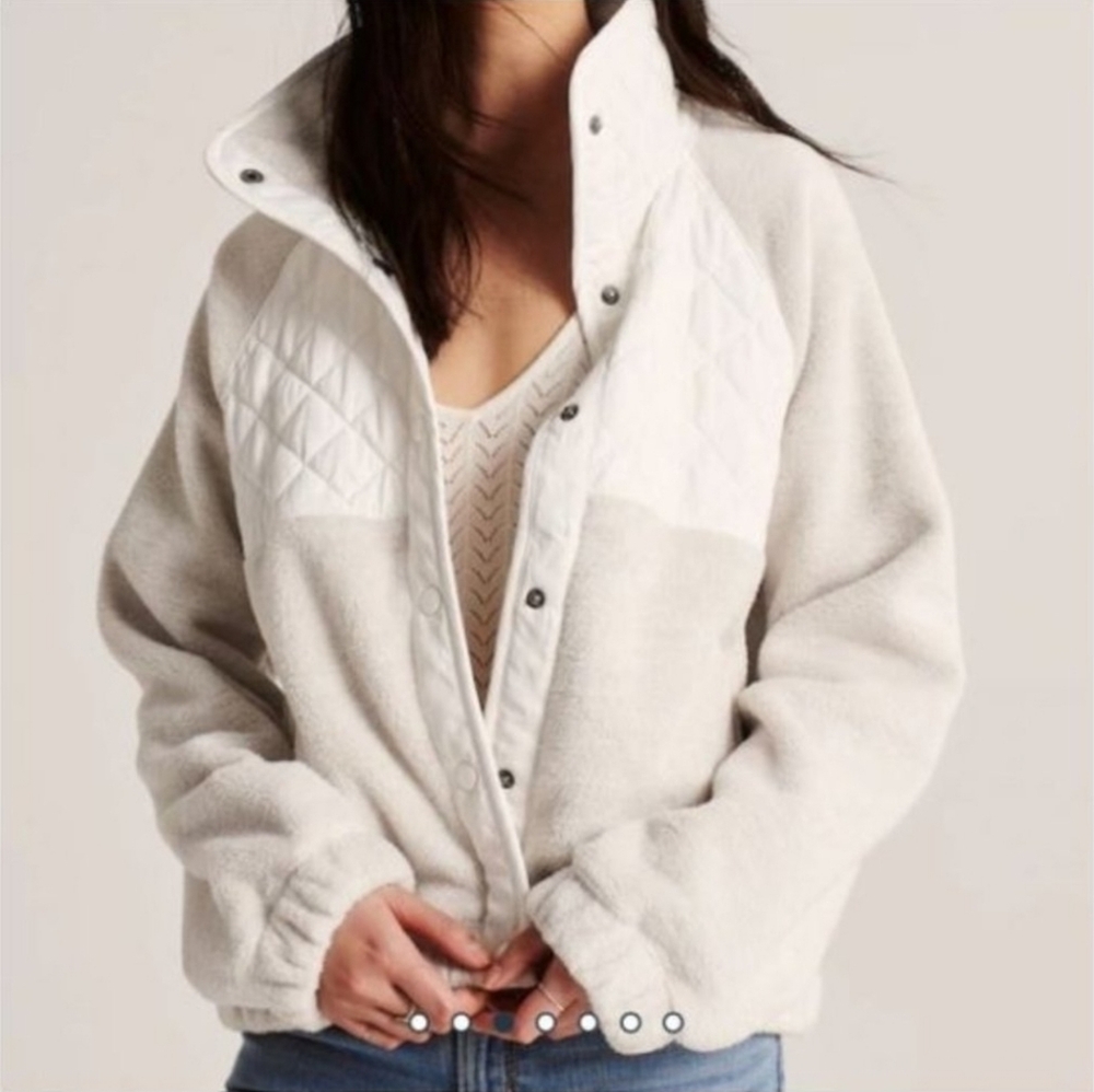 Abercrombie & Fitch Quilted Yoke Sherpa Fleece Snap Up Jacket Size Medium - Picture 13 of 14